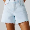 Pantalones cortos de denim rígido con corte en A