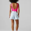 Pantalones cortos de denim rígido con corte en A
