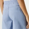 Pantalones cortos de sarga con cintura tipo paperbag