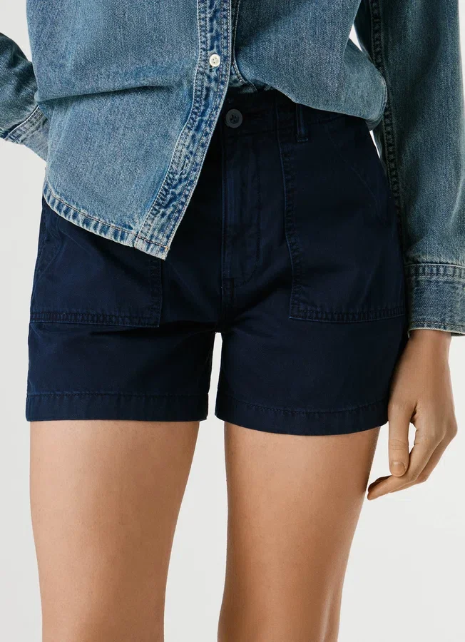 Pantalones cortos de sarga elástica Pantalones cortos de sarga elástica
