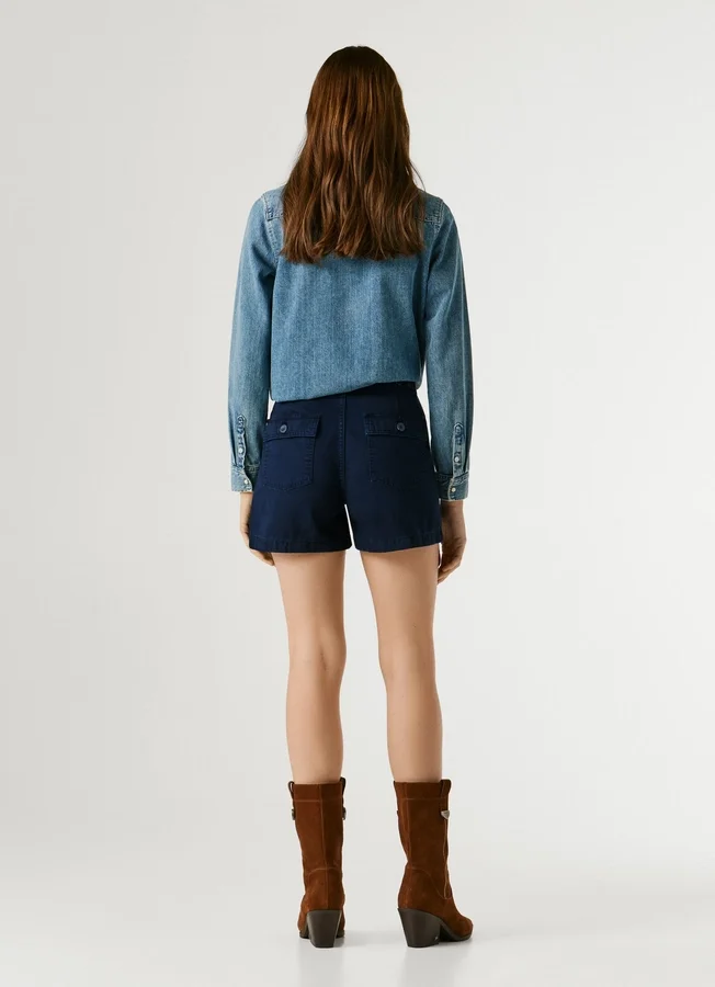 Pantalones cortos de sarga elástica Pantalones cortos de sarga elástica