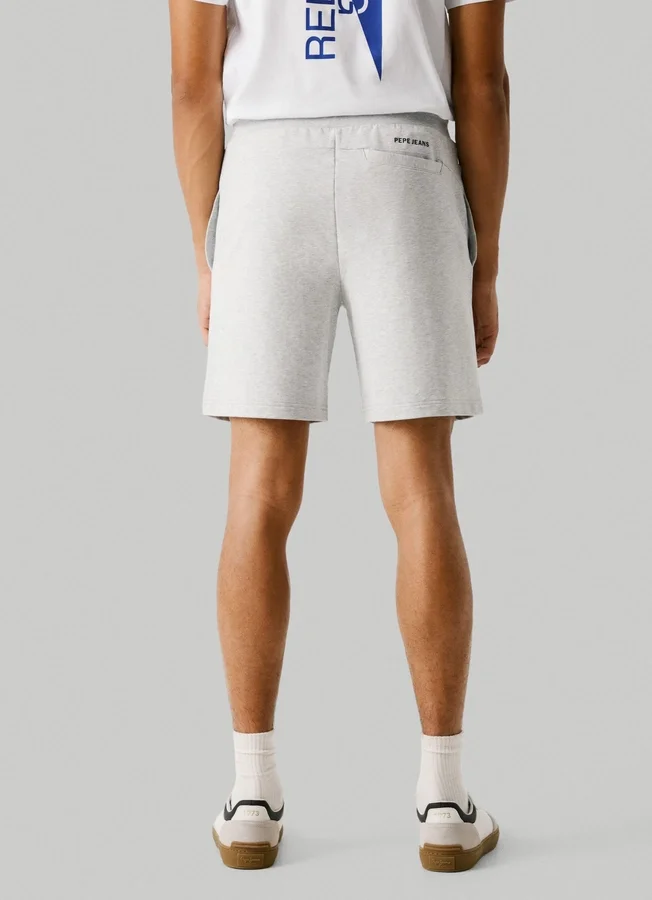 Pantalones cortos tipo bermuda de felpa de corte ajustado Pantalones cortos tipo bermuda de felpa de corte ajustado