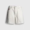 Pantalones cortos vaqueros de corte acampanado Pantalones cortos vaqueros de corte acampanado