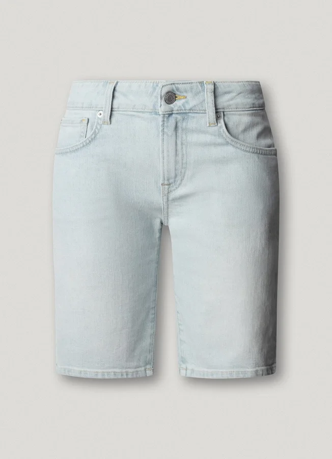 Pantalones cortos vaqueros de corte ajustado Pantalones cortos vaqueros de corte ajustado