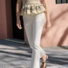 Pantalones elásticos de corte acampanado