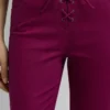 Pantalones elásticos de corte acampanado