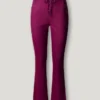 Pantalones elásticos de corte acampanado