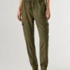 Pantalones jogger de corte holgado