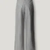 Pantalones rectos a rayas Pantalones rectos a rayas