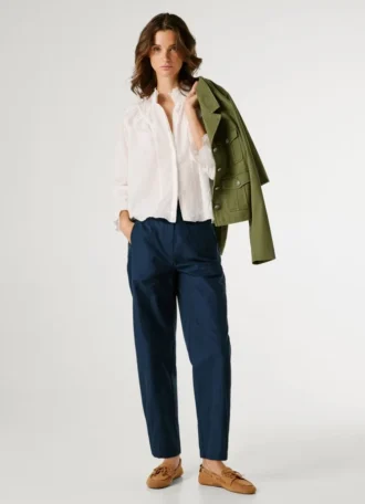 Pantalones rectos con cinturón