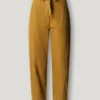 Pantalones rectos con cinturón Pantalones rectos con cinturón