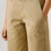 Pantalones rectos de talle medio