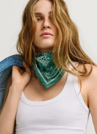 Pañuelo de sarga estampado