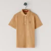 Polo de corte regular teñido en prenda Polo de corte regular teñido en prenda