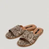 Sandalias con estampado animal