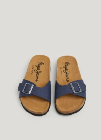 Sandalias con hebilla
