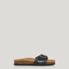 Sandalias con hebilla