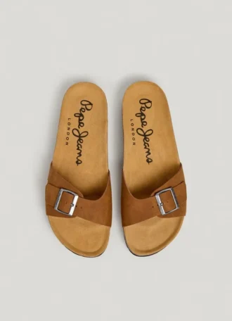 Sandalias con hebilla
