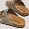 Sandalias de ante con doble hebilla