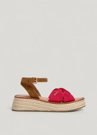 Sandalias de cuña con tiras cruzadas