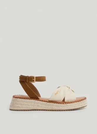 Sandalias de cuña con tiras cruzadas