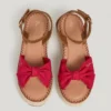 Sandalias de cuña con tiras cruzadas Sandalias de cuña con tiras cruzadas