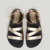 Sandalias planas con tiras cruzadas Sandalias planas con tiras cruzadas