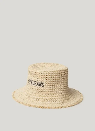 Sombrero de rafia