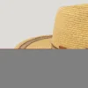Sombrero de rafia