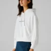 Sudadera con capucha de corte corto