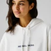Sudadera con capucha de corte corto