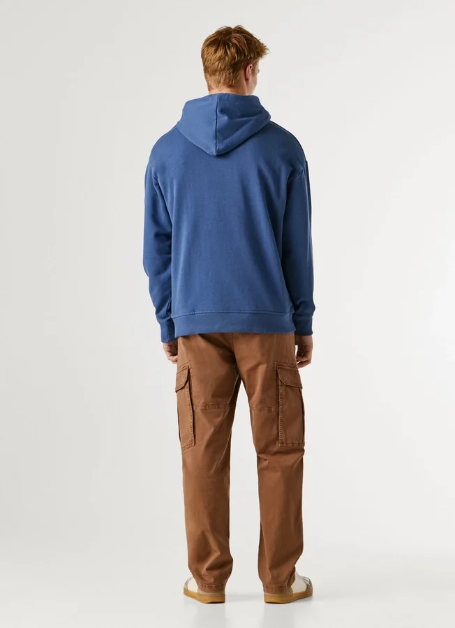 Sudadera con capucha y logotipo Sudadera con capucha y logotipo