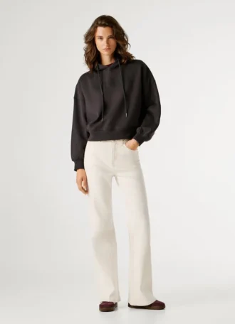 Sudadera con capucha y logotipo con pedrería