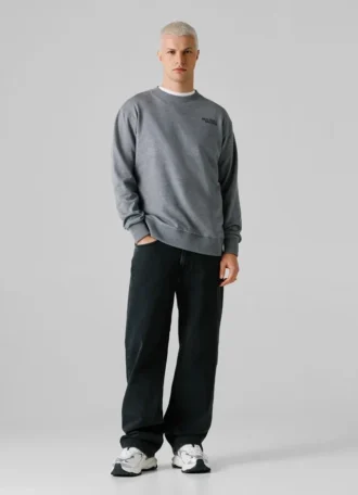 Sudadera de cuello redondo y corte recto