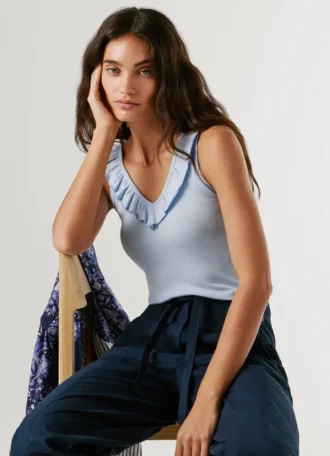 Top de cuello en V con ribete