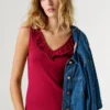 Top de cuello en V con ribete Top de cuello en V con ribete
