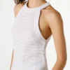 Top de cuello halter de ganchillo Top de cuello halter de ganchillo
