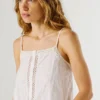 Top de tirantes con detalles calados