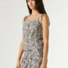 Top de tirantes con estampado floral Top de tirantes con estampado floral