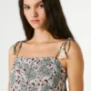 Top de tirantes con estampado floral Top de tirantes con estampado floral