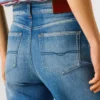 Vaqueros de talle alto y corte recto – Lexa Vaqueros de talle alto y corte recto – Lexa