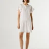 Vestido corto con encaje