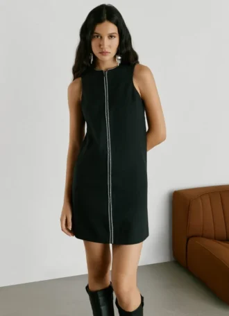 Vestido corto de sarga