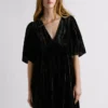 Vestido corto de terciopelo