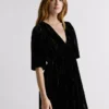 Vestido corto de terciopelo