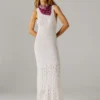 Vestido largo con detalles calados