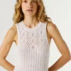 Vestido largo con detalles calados