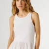 Vestido largo con detalles calados