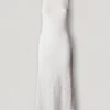 Vestido largo con detalles calados