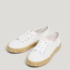 Zapatillas clásicas con detalles bordados Zapatillas clásicas con detalles bordados